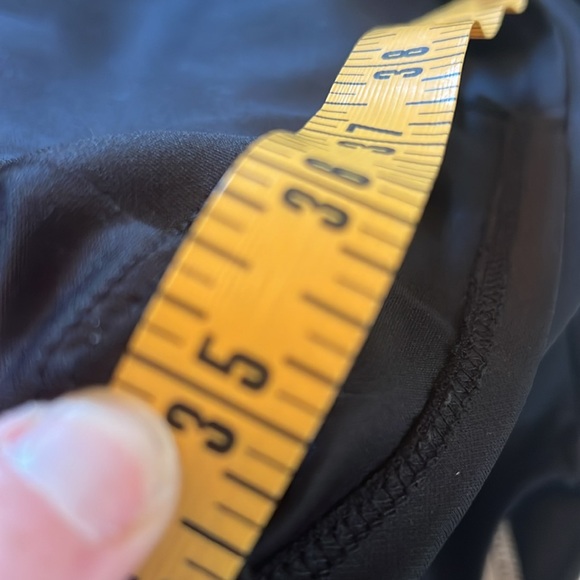 Women's Malloy Short Sleeve Sheath Dress with Lace Bodice Detail - Picture 10 of 11